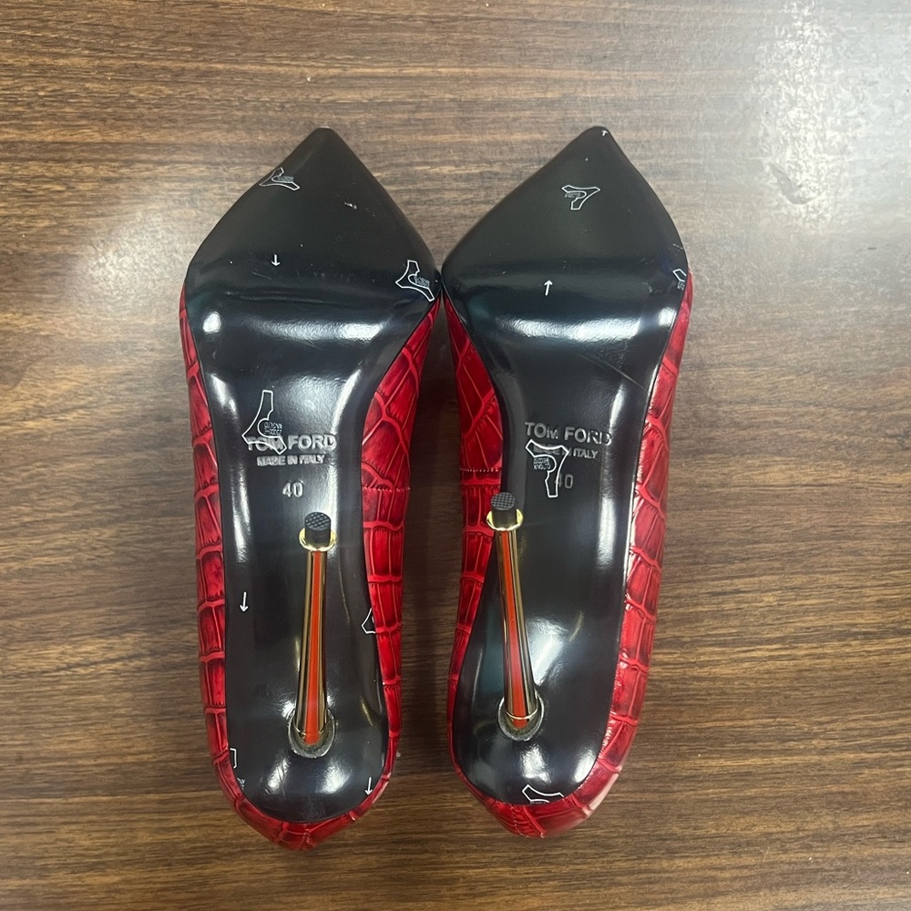 Tom Ford Red Crocodile-Embossed Heels - Picture 3 of 3